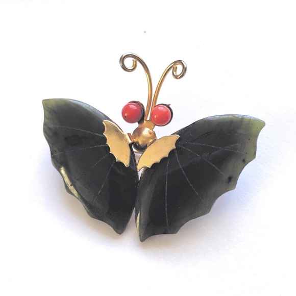 Vintage Jade Jewelry Butterfly Brooch  Gold Plated metal set with Jade and Coral - Picture 2 of 6